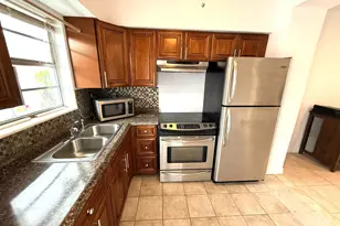 6560 Winfield Blvd, Margate, FL 33063 - Photo 4