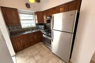 6560 Winfield Blvd, Margate, FL 33063 - Photo 6