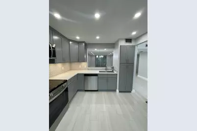 6698 10th Avenue N, Greenacres, FL 33467 - Photo 2