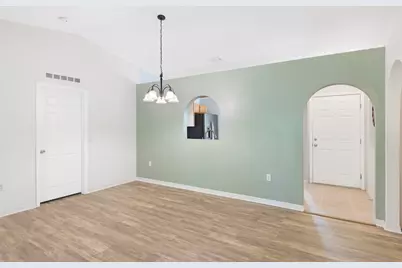 2575 SW 12th Sq Square SW, Vero Beach, FL 32968 - Photo 14