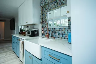 79 W Rubber Tree Dr, Greenacres, FL 33467 - Photo 2