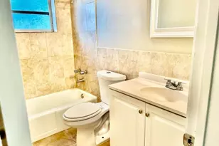 7608 NW 43rd Ct, Coral Springs, FL 33065 - Photo 10