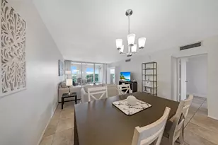 575 Oaks Ln, Pompano Beach, FL 33069 - Photo 6