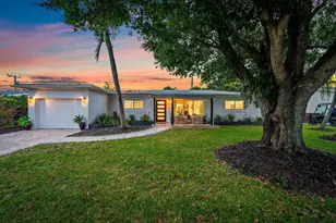 517 Gulf Rd, North Palm Beach, FL 33408 - Photo 2