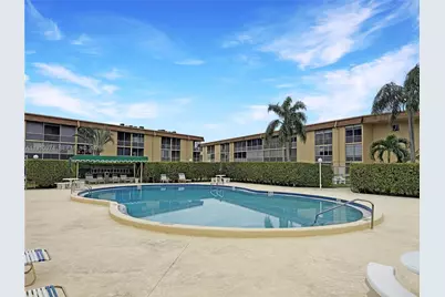 100 Village Green Circle E #112, Palm Springs, FL 33461 - Photo 18