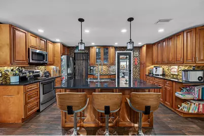 9696 NW 28th Place, Coral Springs, FL 33065 - Photo 8