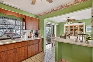 372 SW Carter Ave, Port Saint Lucie, FL 34983 - Photo 8