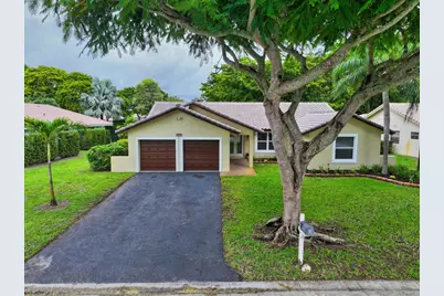 8645 NW 47th Drive, Coral Springs, FL 33067 - Photo 2