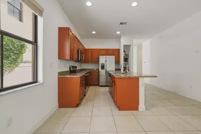 5105 NW 51st Terrace, Tamarac, FL 33319 - Photo 4