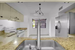 6654 Villa Sonrisa Dr, Boca Raton, FL 33433 - Photo 34