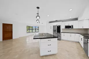 5660 SW 9th St, Plantation, FL 33317 - Photo 10