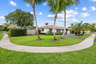 5660 SW 9th Street, Plantation, FL 33317 - Photo 2