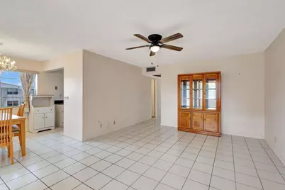 332 N Sheffield N, West Palm Beach, FL 33417 - Photo 4