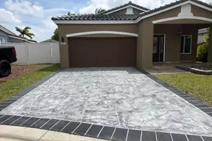 4572 SW 14th St, Deerfield Beach, FL 33442 - Photo 4