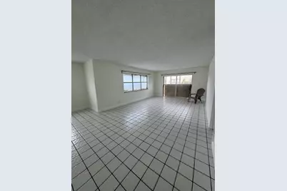 6300 S Falls Cir Drive #314, Lauderhill, FL 33319 - Photo 8