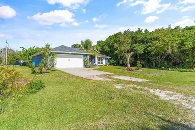 8755 91st Avenue, Vero Beach, FL 32967 - Photo 12