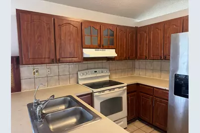 13740 Cumberland Place, Davie, FL 33325 - Photo 6