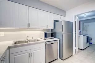 3929 Kenas St, Palm Beach Gardens, FL 33403 - Photo 4