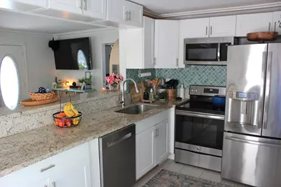 237 Wenonah Place, West Palm Beach, FL 33405 - Photo 12