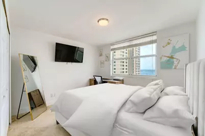 770 Claughton Island Drive, Miami, FL 33131 - Photo 10