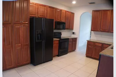 8887 Chestnut Ridge Way, Boynton Beach, FL 33473 - Photo 4