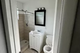 243 NE 39th Ct, Deerfield Beach, FL 33064 - Photo 4