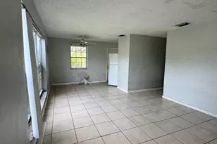 243 NE 39th Ct, Deerfield Beach, FL 33064 - Photo 8
