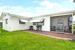 2113 SW 15th St, Boynton Beach, FL 33426 - Photo 18