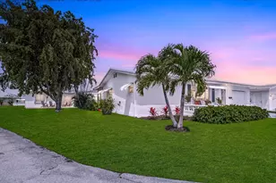 2113 SW 15th St, Boynton Beach, FL 33426 - Photo 4
