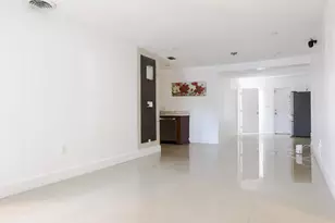 5380 SW 10th St, Margate, FL 33068 - Photo 6