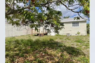 1425 W 30th Street, Riviera Beach, FL 33404 - Photo 12