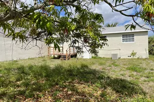 1425 W 30th St, Riviera Beach, FL 33404 - Photo 12