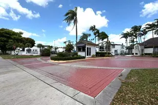 9711 Fontainebleau Blvd, Miami, FL 33172 - Photo 20
