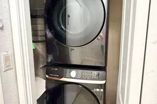 9711 Fontainebleau Blvd, Miami, FL 33172 - Photo 14