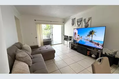 9711 Fontainebleau Boulevard #D105, Miami, FL 33172 - Photo 4