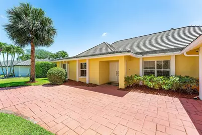 2099 Greenview Cove Drive, Wellington, FL 33414 - Photo 4