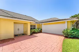 2099 Greenview Cove Dr, Wellington, FL 33414 - Photo 4