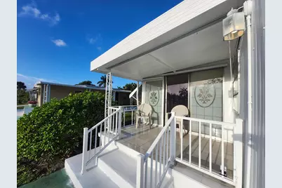 2011 SW 84th Avenue, Davie, FL 33324 - Photo 6