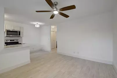 525 S Broadway Street #M, Lantana, FL 33462 - Photo 2