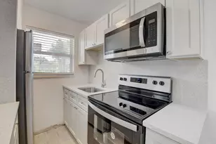 525 S Broadway St, Lantana, FL 33462 - Photo 8