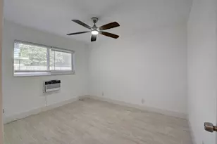 525 S Broadway St, Lantana, FL 33462 - Photo 12