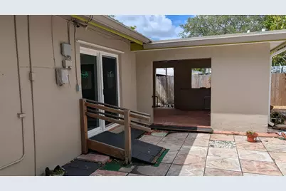 2361 SW 15th Court, Fort Lauderdale, FL 33312 - Photo 16