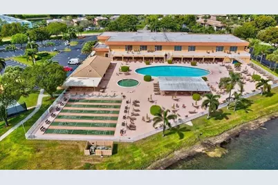 15449 Lakes Of Delray Boulevard #207, Delray Beach, FL 33484 - Photo 18