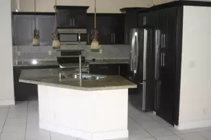 7588 Parkside Ln, Margate, FL 33063 - Photo 10