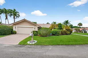 6839 Villas Dr S, Boca Raton, FL 33433 - Photo 2