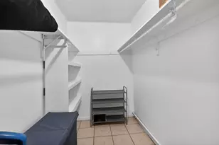 708 SW 7th Ave, Hallandale Beach, FL 33009 - Photo 16