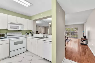 9537 Weldon Circle #I213, Tamarac, FL 33321 - Photo 2