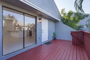 7 Crossings Cir, Boynton Beach, FL 33435 - Photo 2