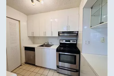 20681 NE 4th Place #105, Miami, FL 33179 - Photo 12