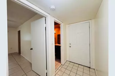 20681 NE 4th Place #105, Miami, FL 33179 - Photo 18